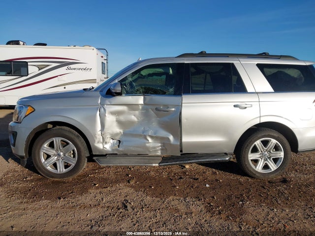 Ford Expedition Xlt 2019 1FMJU1HT3KEA75547 Image 6