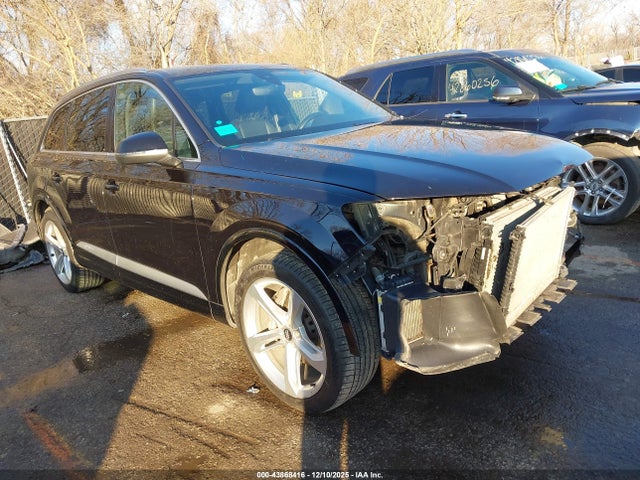 2019 AUDI Q7 WA1VAAF71KD008806 Photo 0