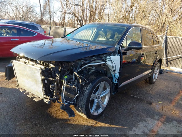 2019 AUDI Q7 WA1VAAF71KD008806 Photo 1
