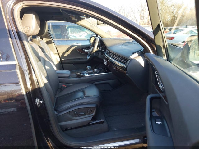 2019 AUDI Q7 WA1VAAF71KD008806 Photo 4