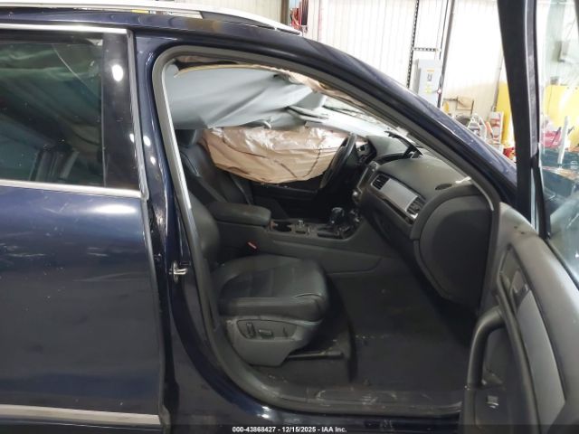 2012 VOLKSWAGEN TOUAREG WVGEF9BP4CD008159 Photo 4