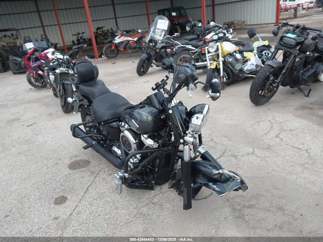 2025 HARLEY-DAVIDSON FLHC 1HD1YA914SB011006