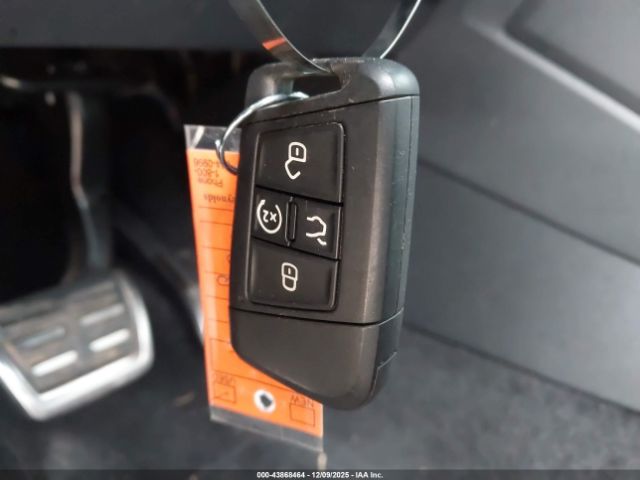 2022 VOLKSWAGEN TIGUAN 3VV8B7AX6NM165722 Photo 10