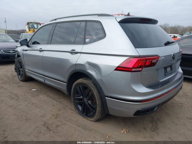 2022 VOLKSWAGEN TIGUAN 3VV8B7AX6NM165722 Photo 2