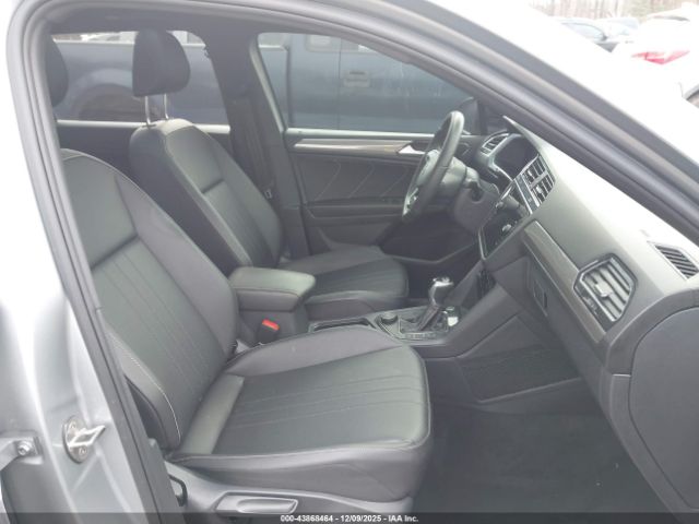 2022 VOLKSWAGEN TIGUAN 3VV8B7AX6NM165722 Photo 4