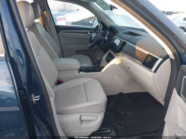 2022 VOLKSWAGEN ATLAS 1V2KR2CA1NC514071 Photo 4