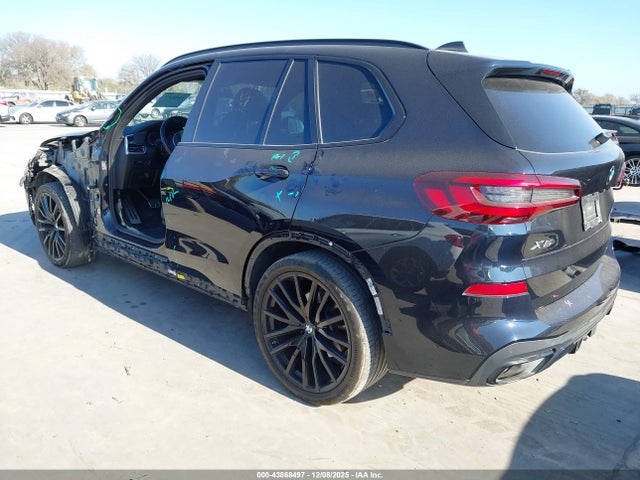 2023 BMW X5 5UXCR6C02P9N90756 Photo 2