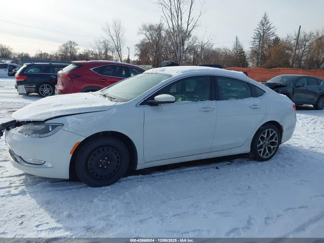43868504 :رقم المزاد ، 1C3CCCEG1FN512197 vin ، 2015 Chrysler 200 C مزاد بيع