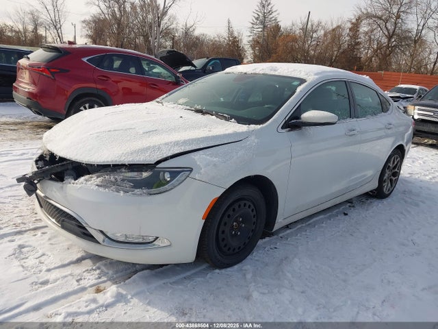 43868504 :رقم المزاد ، 1C3CCCEG1FN512197 vin ، 2015 Chrysler 200 C مزاد بيع