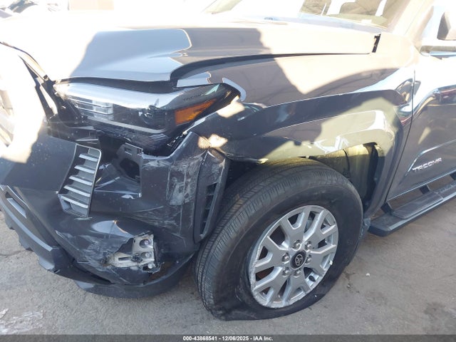 3TMLB5JN3SM165930 Toyota Tacoma Sr5