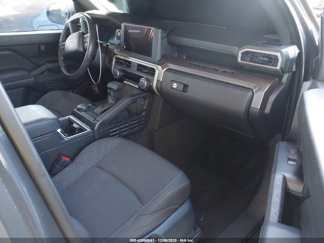 3TMLB5JN3SM165930 Toyota Tacoma Sr5