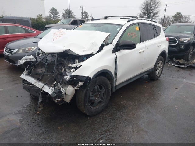 2015 Toyota Rav4 Le მანქანა იყიდება აუქციონზე, vin: JTMZFREV7FJ051366, აუქციონის ნომერი: 43868554