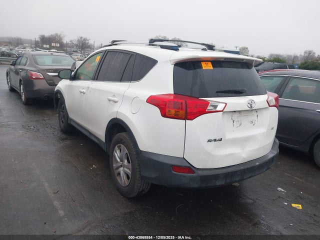 2015 Toyota Rav4 Le მანქანა იყიდება აუქციონზე, vin: JTMZFREV7FJ051366, აუქციონის ნომერი: 43868554
