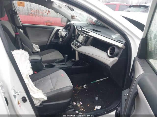 2015 Toyota Rav4 Le მანქანა იყიდება აუქციონზე, vin: JTMZFREV7FJ051366, აუქციონის ნომერი: 43868554