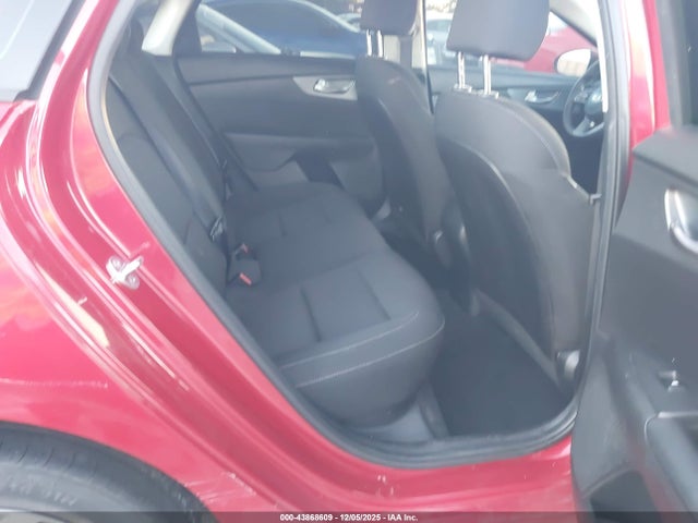 KIA Forte Lxs 2021 3KPF24AD2ME338722 Image 8