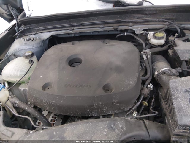 2021 VOLVO XC40 YV4162UM7M2442129 Photo 9