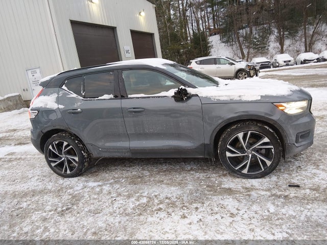 2021 VOLVO XC40 YV4162UM7M2442129 Photo 5