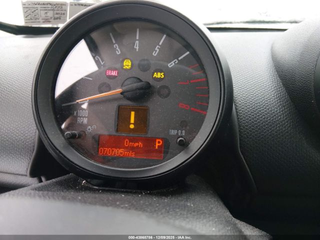 2016 MINI COUNTRYMAN WMWZC5C59GWU04101 Photo 6