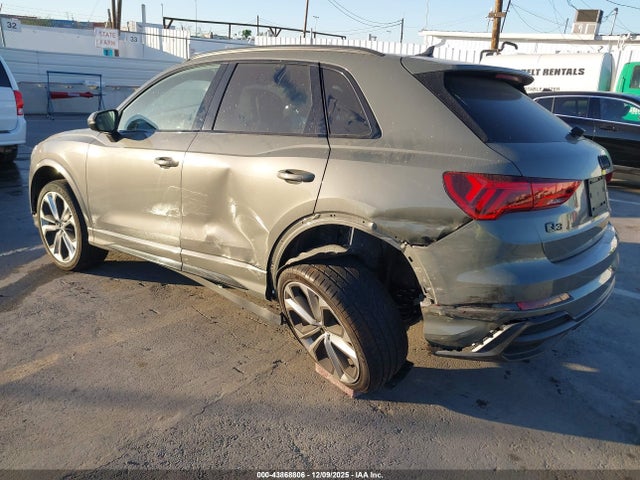 2022 Audi Q3 Premium Plus 45 Tfsi S Line Quattro Tiptronic მანქანა იყიდება აუქციონზე, vin: WA1EECF36N1006780, აუქციონის ნომერი: 43868806