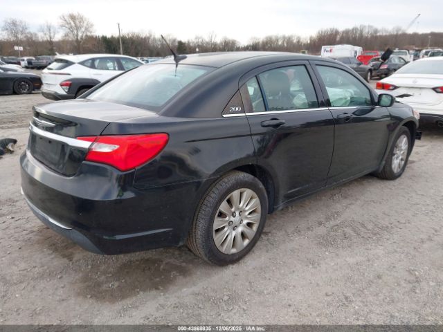 2014 CHRYSLER 200 1C3CCBAB9EN207159 Photo 3