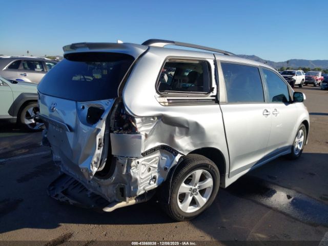 2020 TOYOTA SIENNA 5TDKZ3DC1LS048337 Photo 3