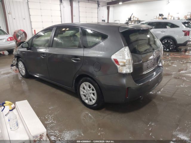 2014 TOYOTA PRIUS V JTDZN3EU0EJ001608 Photo 2