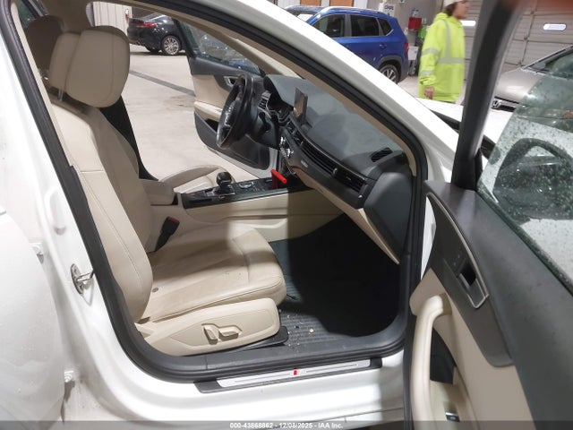 2019 AUDI A4 WAUDNAF40KN017144 Photo 4