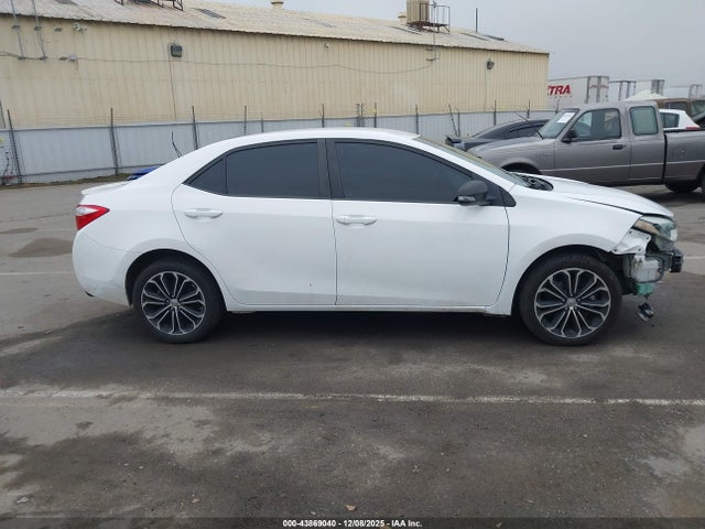 Toyota Corolla S Plus 2015 5YFBURHEXFP358304 Image 12