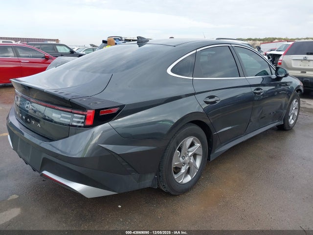 2025 HYUNDAI SONATA KMHL24JA8SA489715 Photo 3