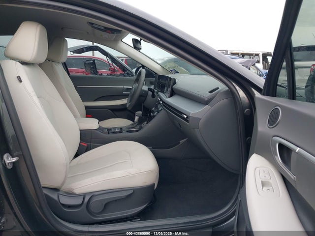 2025 HYUNDAI SONATA KMHL24JA8SA489715 Photo 4