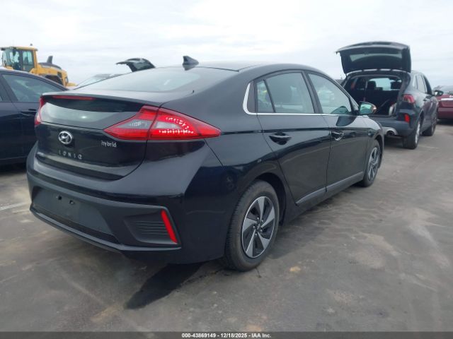 2019 HYUNDAI IONIQ HYBRID KMHC75LC6KU105905 Photo 3