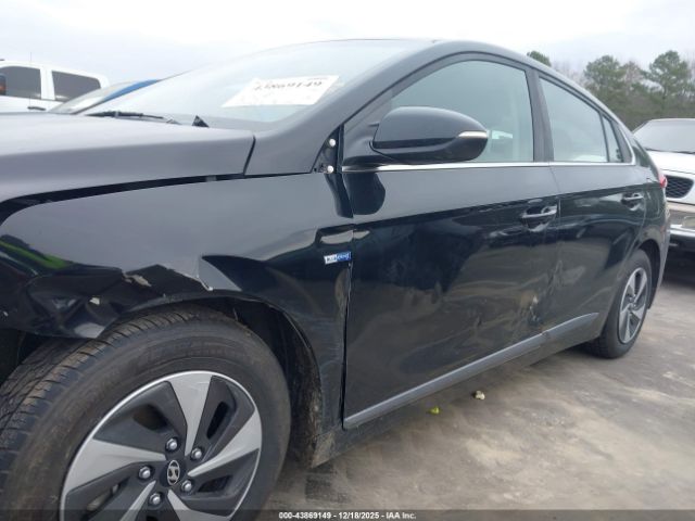 2019 HYUNDAI IONIQ HYBRID KMHC75LC6KU105905 Photo 5