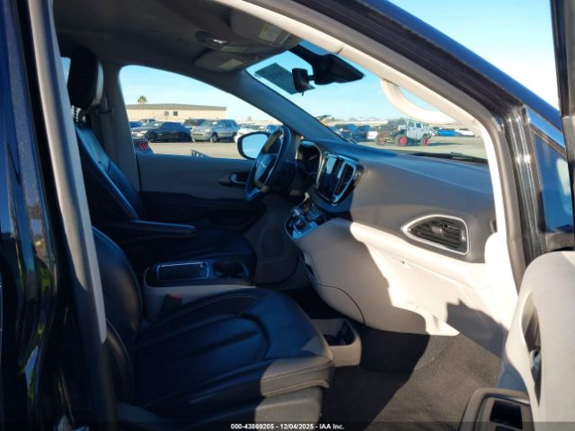 2023 CHRYSLER PACIFICA 2C4RC1BG2PR627409 Photo 4
