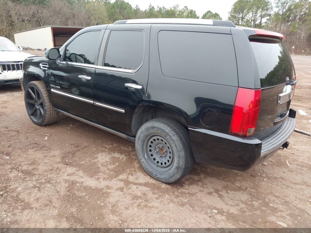 2010 CADILLAC ESCALADE 1GYUCCEF9AR246737 Photo 2