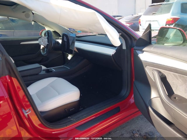 2021 TESLA MODEL 3 5YJ3E1EA5MF982864 Photo 4