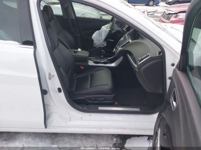 2018 ACURA TLX 19UUB1F38JA001428 Photo 4