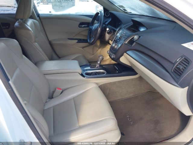 2018 ACURA RDX 5J8TB4H3XJL018844 Photo 4