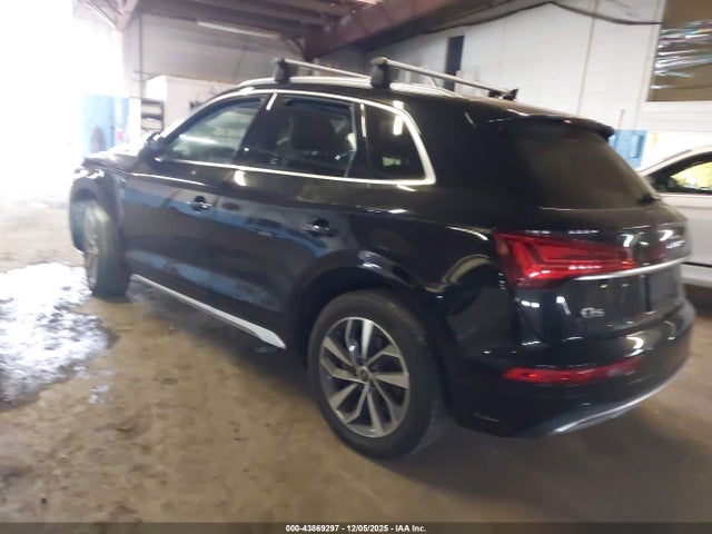 2021 AUDI Q5 WA1AAAFY0M2102598 Photo 2