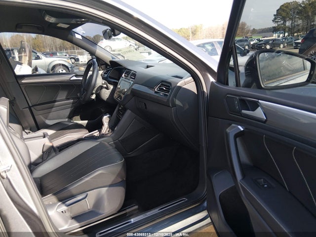 Aukcja sprzedaży 2022 Volkswagen Tiguan 2.0t Se R-line Black, vin: 3VVCB7AXXNM003425, numer aukcji: 43869313