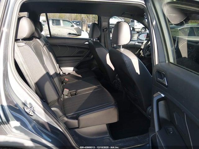 Aukcja sprzedaży 2022 Volkswagen Tiguan 2.0t Se R-line Black, vin: 3VVCB7AXXNM003425, numer aukcji: 43869313