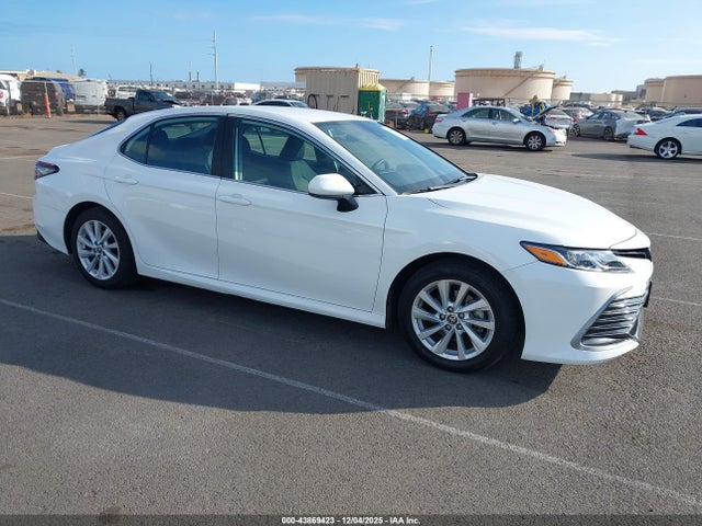 Toyota CAMRY LE 2023 4T1C11AK1PU104236 zdjęcie główne