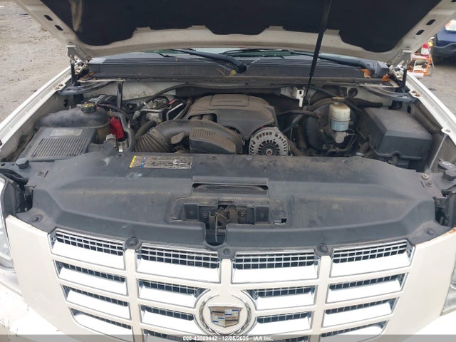 2011 CADILLAC ESCALADE ESV 1GYS3JEF6BR182198 Photo 9