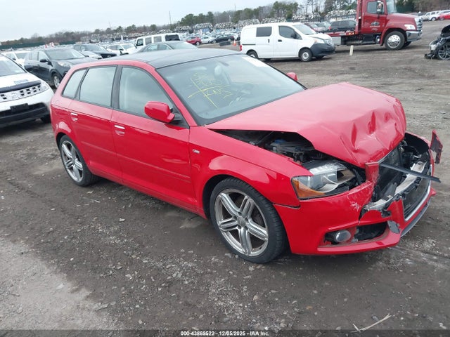 2013 AUDI A3 WAUKJAFM9DA021433 Photo 0
