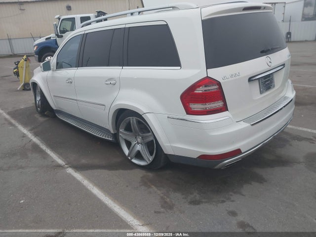 2011 MERCEDES-BENZ GL 550 4JGBF8GE0BA742916 Photo 2