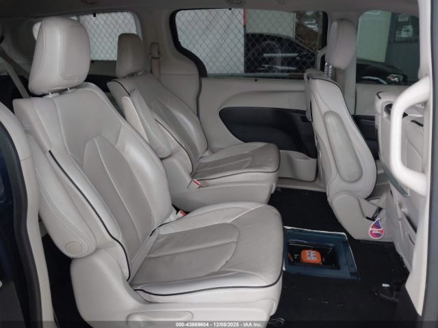 2020 CHRYSLER PACIFICA HYBRID 2C4RC1N73LR211214 Photo 7