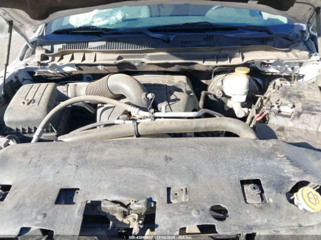 2018 RAM 1500 1C6RR6FT3JS183442 Photo 9