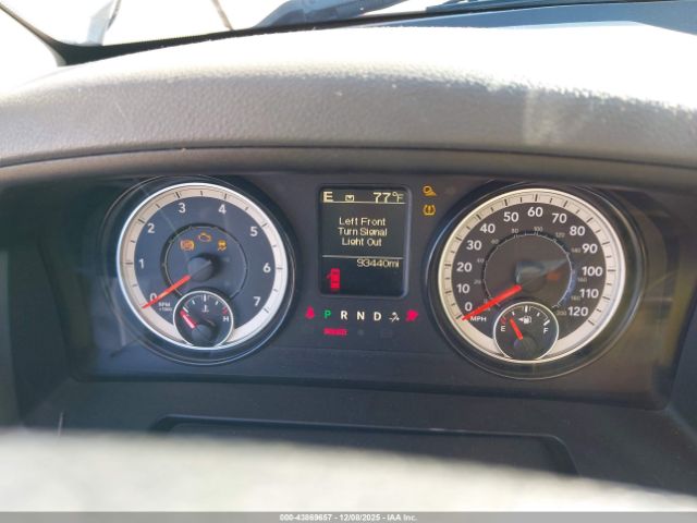 2018 RAM 1500 1C6RR6FT3JS183442 Photo 6