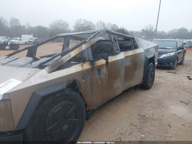 43869696 :رقم المزاد ، 7G2CEHEE9RA043519 vin ، 2024 Tesla Cybertruck Cyberbeast مزاد بيع