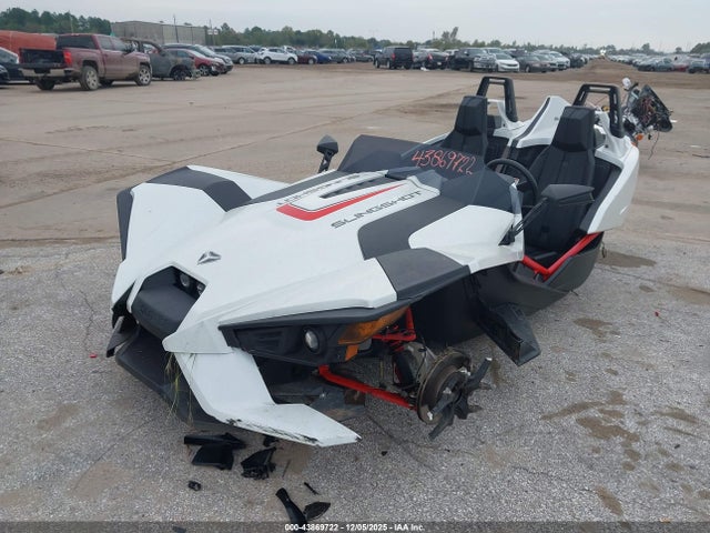 Polaris Slingshot Sl 2016 57XAAPFA6G7114815 Image 2