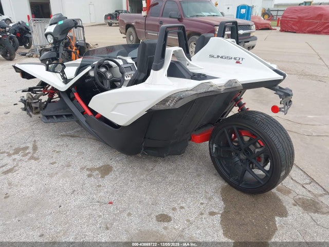 Polaris Slingshot Sl 2016 57XAAPFA6G7114815 Image 3